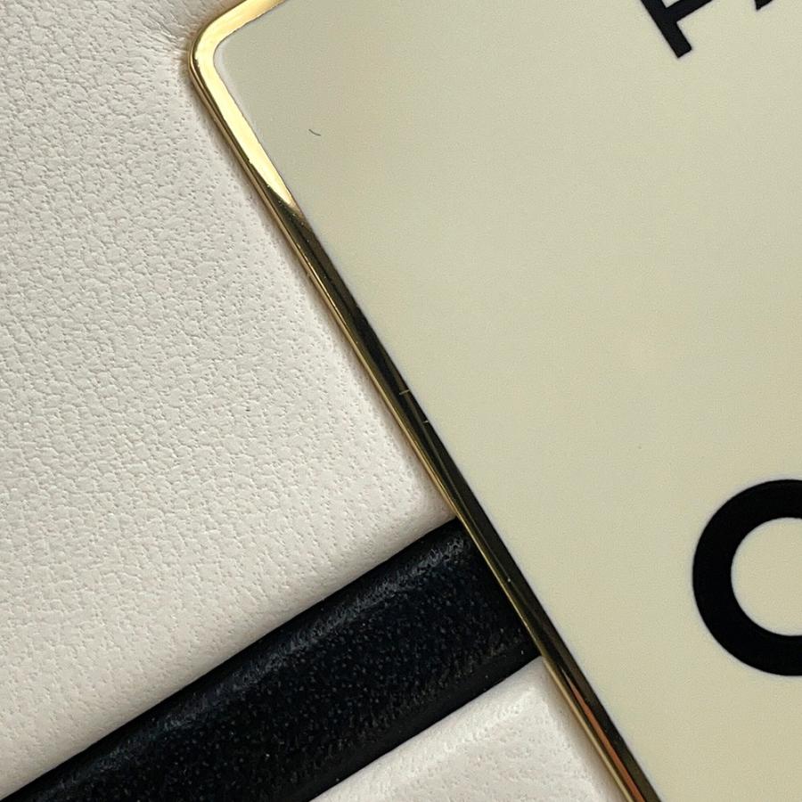 シャネル チェーンショルダーバッグ No5 パフュームボックス CHANEL 白 【安心保証】の画像