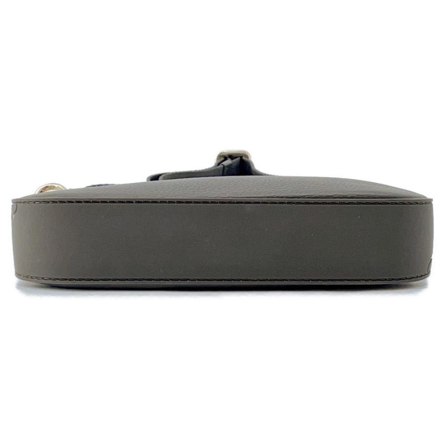 クリスチャン・ルブタン チェーンハンドバッグ ルビラ アクセサリー