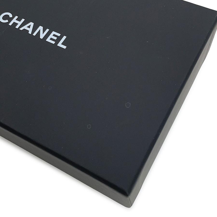 シャネル 二つ折り財布 マトラッセ ココマーク スモールウォレット キャビアスキン AP4652 CHANEL 黒 シャネル 二つ折り財布 マトラッセ ココマーク スモールウォレット