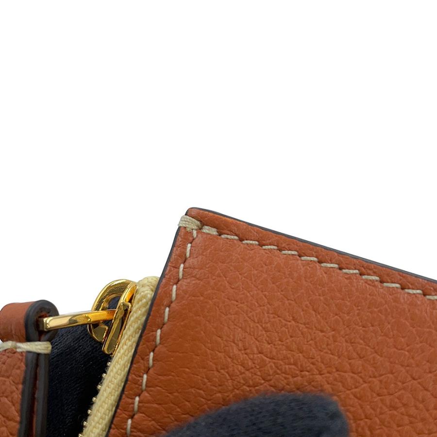 セリーヌ 二つ折り財布 コンパクトウォレット トリオンフ スタンプ
