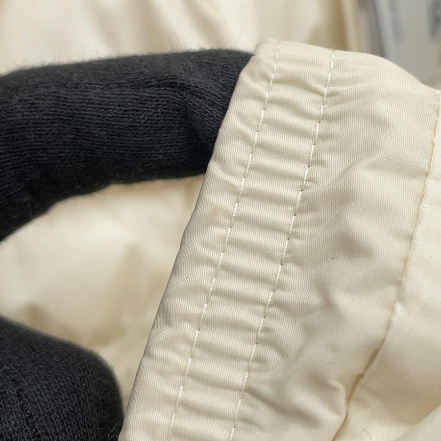 モンクレール ダウンジャケット AVOCE アヴォーチェ レディースサイズ00 J20931A00151539ZD MONCLER 白 【安心保証】の画像