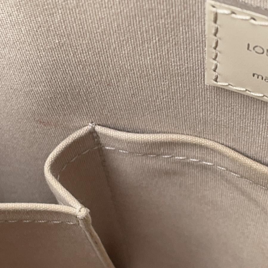 ルイヴィトン ハンドバッグ エピ ロックイット M4229J LOUIS VUITTON ヴィトン バッグ 白 ホワイト 【安心保証】