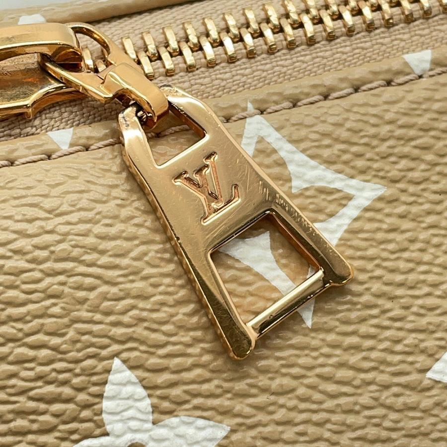 ルイヴィトン) ジャイアントモノグラム バムバッグ ボディバッグ M44611 ルイヴィトン ボディバッグ モノグラム・ジャイアント バムバッグ