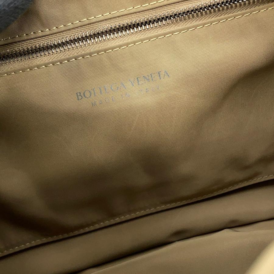 ボッテガヴェネタ ショルダーバッグ ラージ カセット ナイロン 743623 BOTTEGA VENETA 【安心保証】