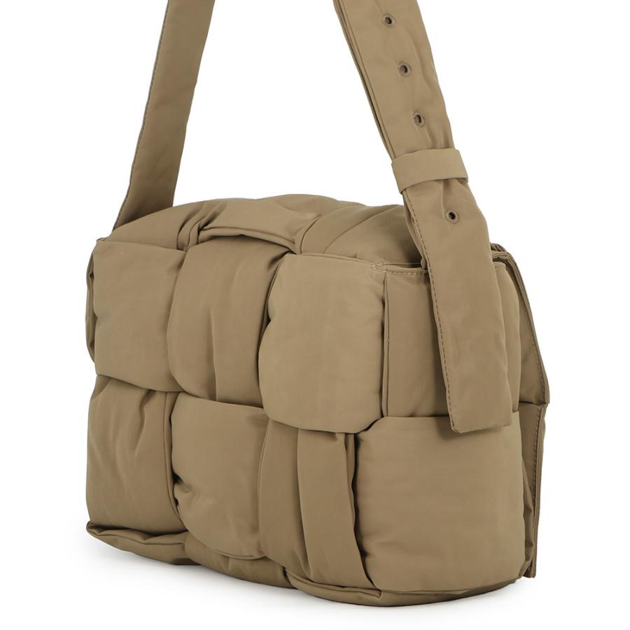 ボッテガヴェネタ ショルダーバッグ ラージ カセット ナイロン 743623 BOTTEGA VENETA 【安心保証】