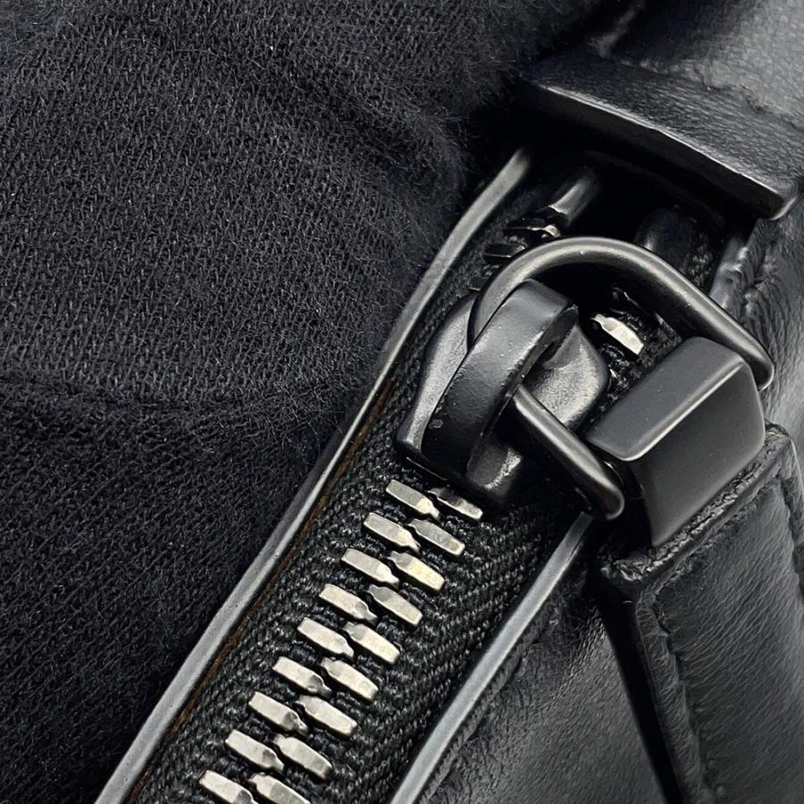 プラダ ショルダーバッグ トライアングルロゴ レザー 2VH078 PRADA 黒