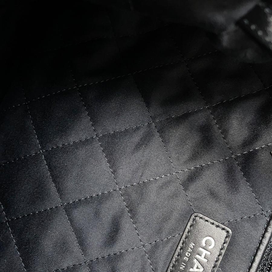 シャネル チェーンショルダーバッグ CHANEL 22 マトラッセ スモール シャイニーカーフレザー AS3261 ポーチ付き 黒 シャネル チェーンショルダーバッグ CHANEL 22 マトラッセ スモール