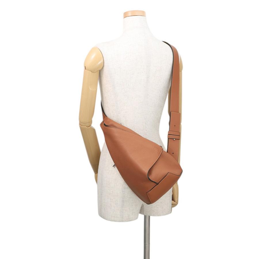 ロエベ ボディバッグ アントン スリングバッグ レザー B511A09X06 LOEWE ブラウン 【安心保証】の画像