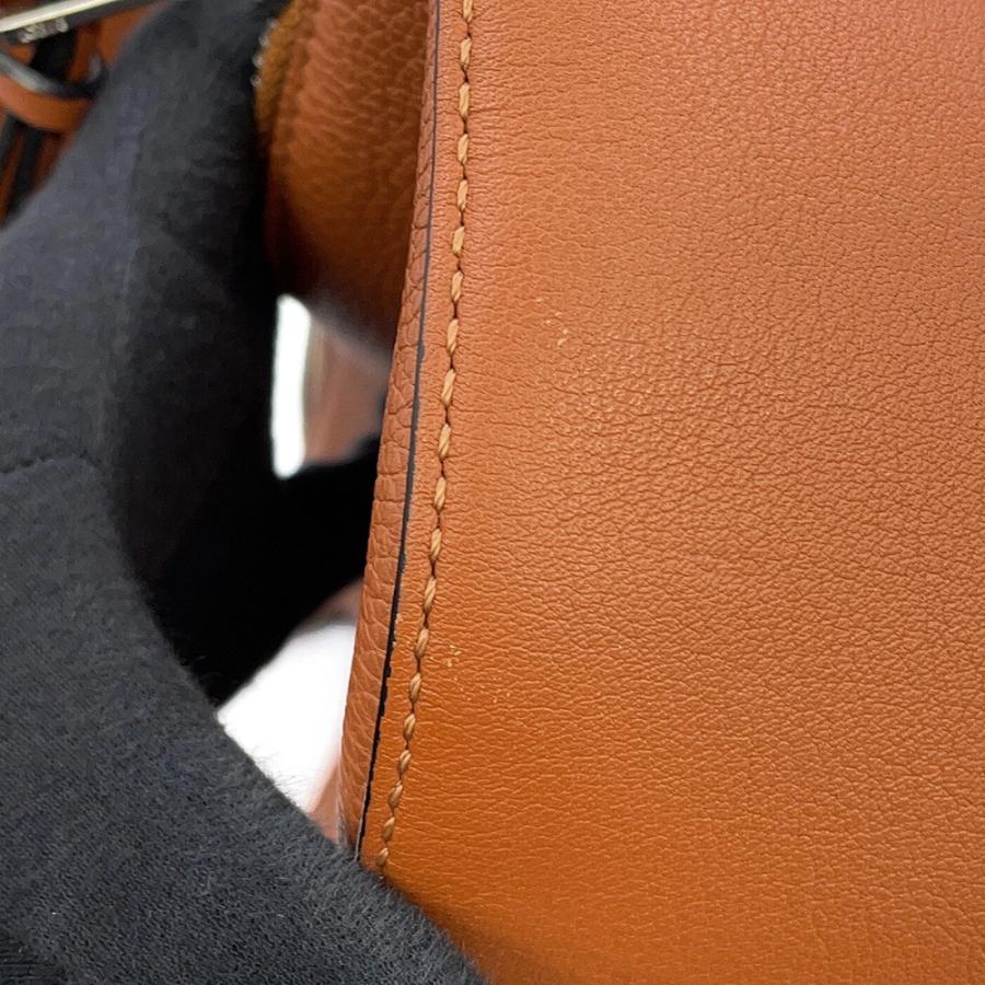 ロエベ ボディバッグ アントン スリングバッグ レザー B511A09X06 LOEWE ブラウン 【安心保証】の画像