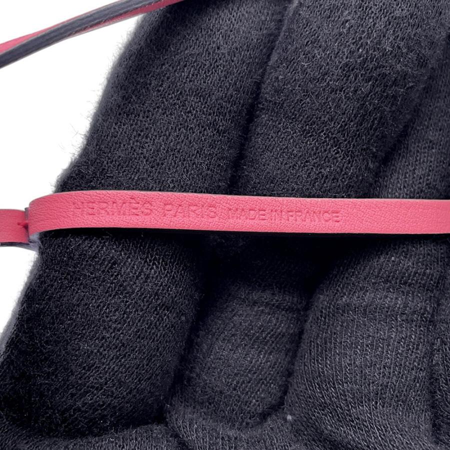 エルメス バッグチャーム カレ ナノ ローブ デュ ソワール ローズエテ/スイフト HERMES チャーム エルメス バッグチャーム カレ ナノ ローブ デュ ソワール ローズエテ