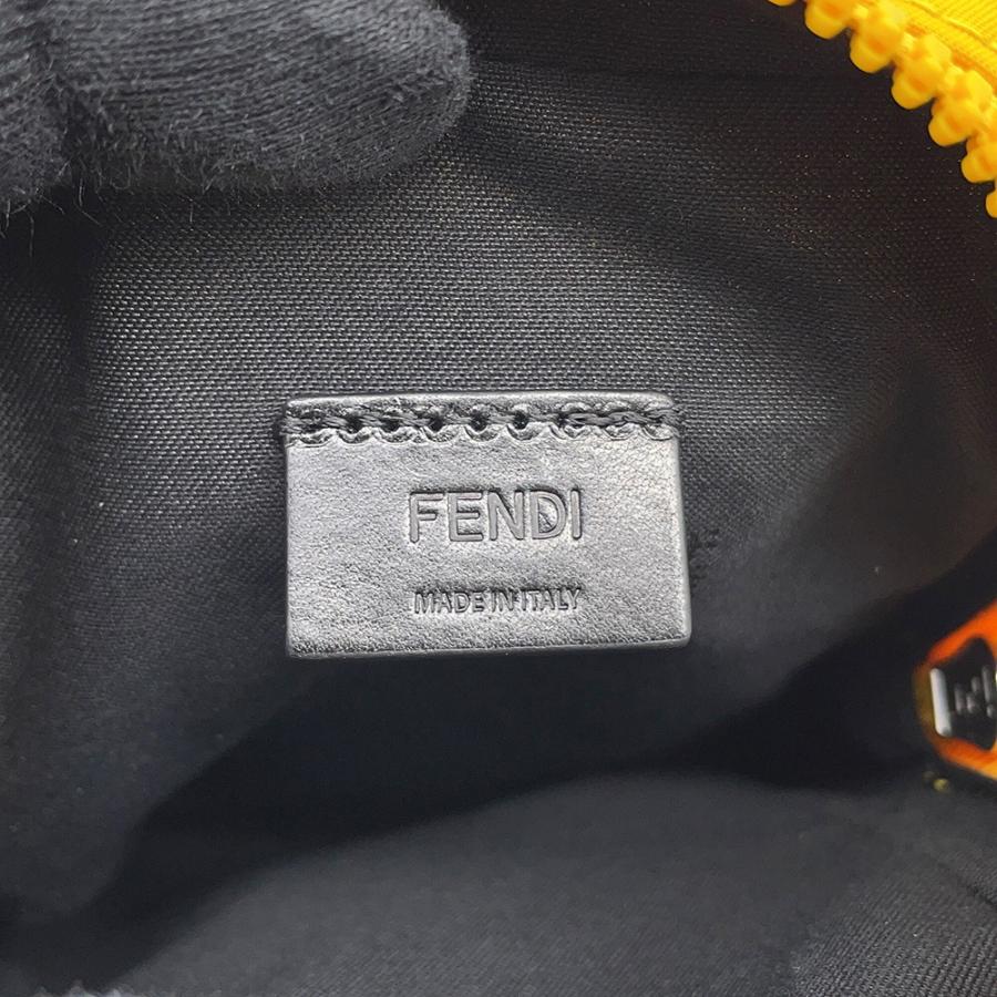 フェンディ フォンホルダー バゲット フォンポーチ ナイロン/レザー