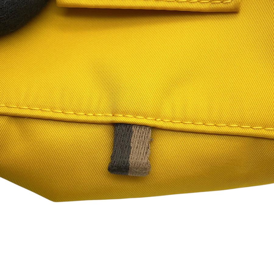 フェンディ / FENDI　バゲット フォンホルダー / ショルダーポーチ　7AS056　ナイロン　カーキ系 【中古】 フェンディ フォンホルダー バゲット フォンポーチ ナイロン/レザー