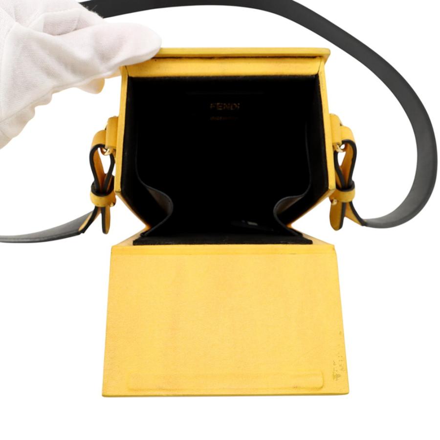 フェンディ ショルダーバッグ 縦型ボックス レザー 7VA519 FENDI 