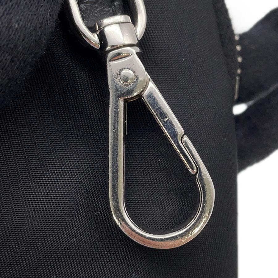 プラダ ポーチ トライアングルロゴ Re-Nylon ミニポーチ ナイロン