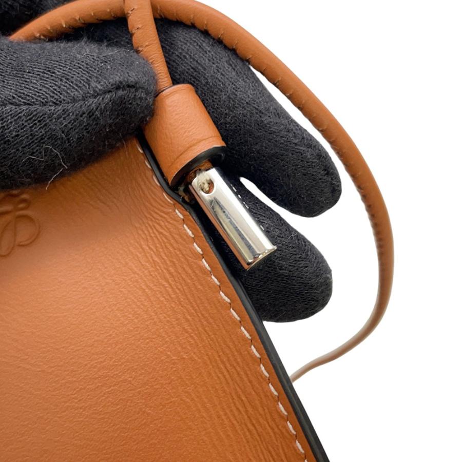 ロエベ　ブラウン レザー ショルダーバッグ ロエベ ショルダーバッグ ゲートポケット レザー LOEWE バッグ 【安心