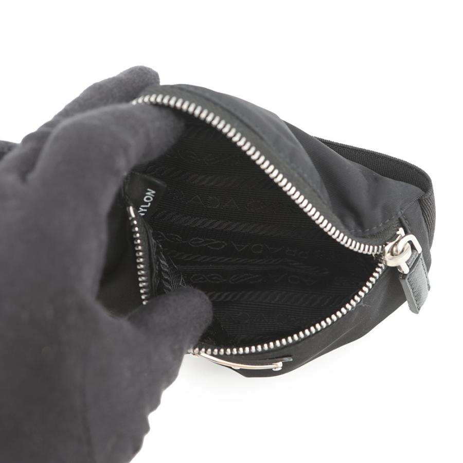 プラダ ポーチ Re-Nylon トライアングルロゴ リストバンドポーチ