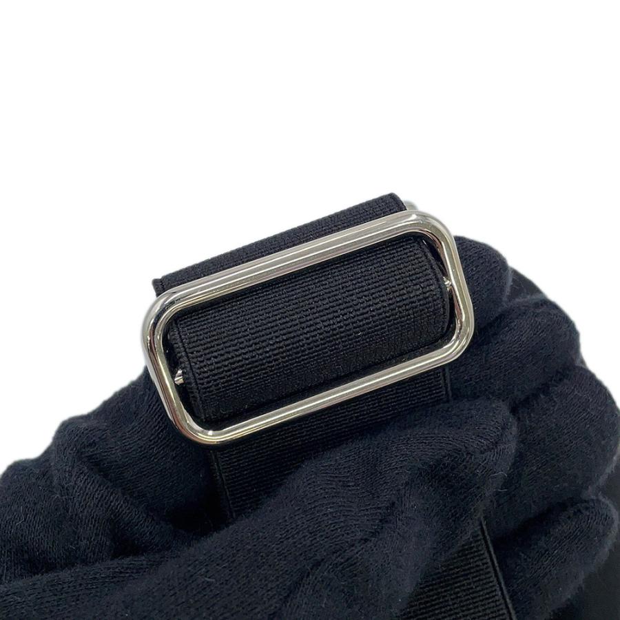プラダ ポーチ Re-Nylon トライアングルロゴ リストバンドポーチ