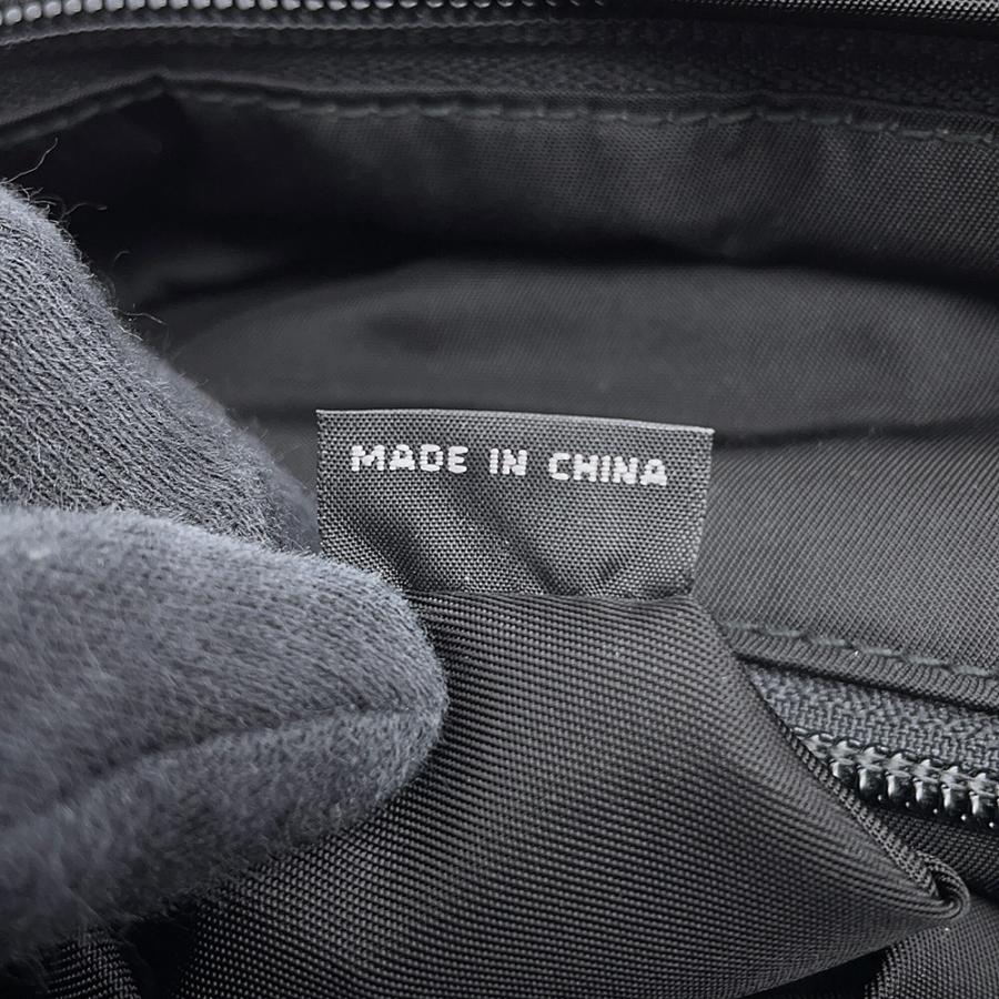 PRADA ブラック ナイロン スリングバッグ 2VZ013 プラダ ワン