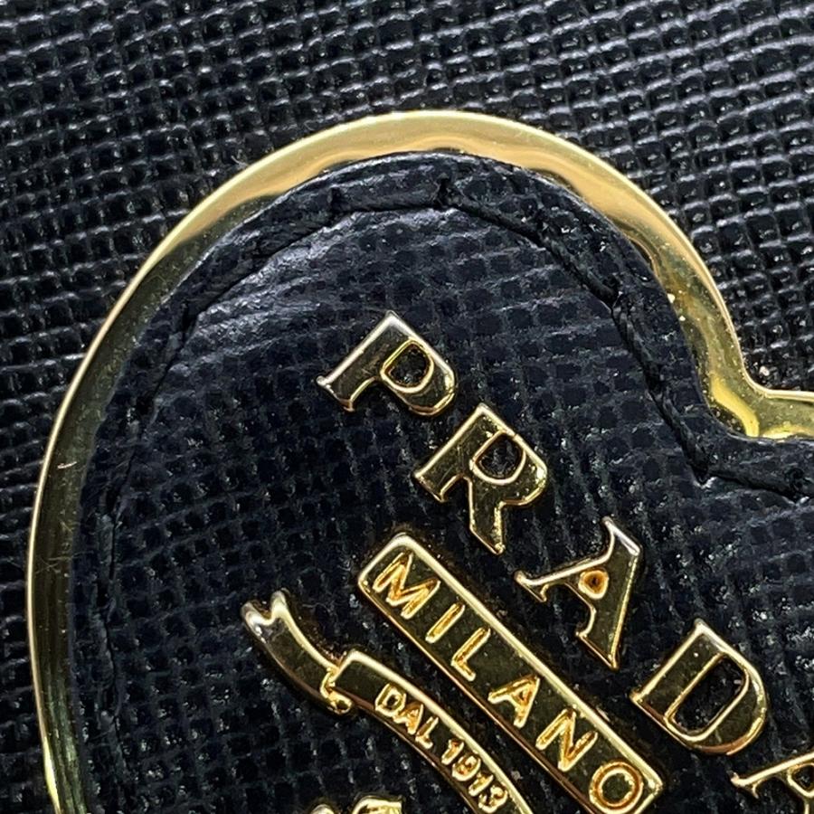 プラダ 長財布 サフィアーノ レザー バレンタイン限定 1M1037 PRADA