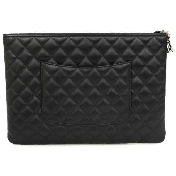 CHANEL（シャネル） クラッチバッグ チャーム付き マトラッセ ココ