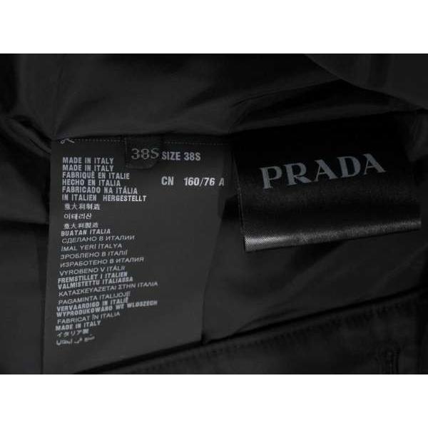 PRADA プラダ トレンチコート ブラック ナイロン ベルト付き PRADA プラダ トレンチコート ブラック ナイロン ベルト付き