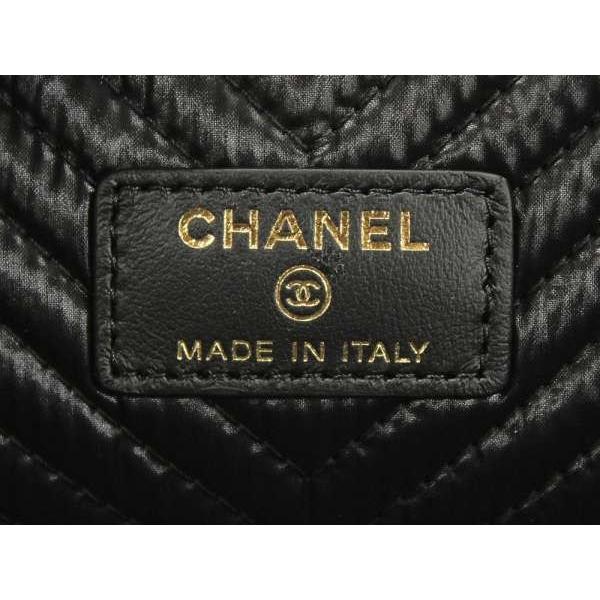 CHANEL シャネル クラッチバッグ ボーイシャネル シェブロン Vステッチ 