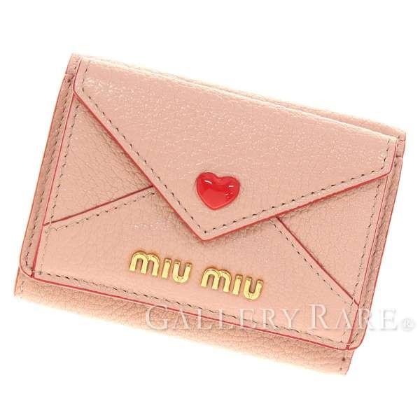 miu miu 三つ折り財布 ハートモチーフ miu miu（ミュウミュウ） 財布 ハートレター 三つ折り財布 5MH021
