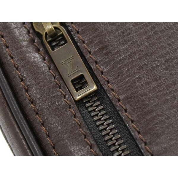 LOUIS VUITTON（ルイ・ヴィトン） ボディバッグ ユタ スィウ M92535