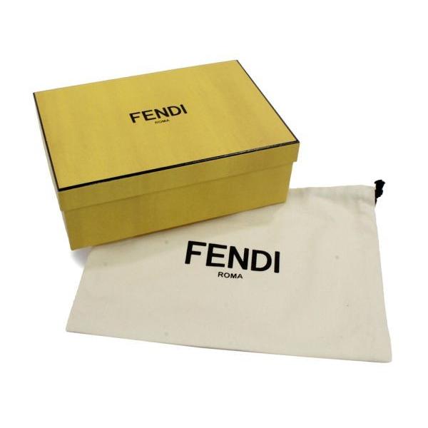 FENDI（フェンディ） チェーンウォレット レインボー スタッズ カーフ