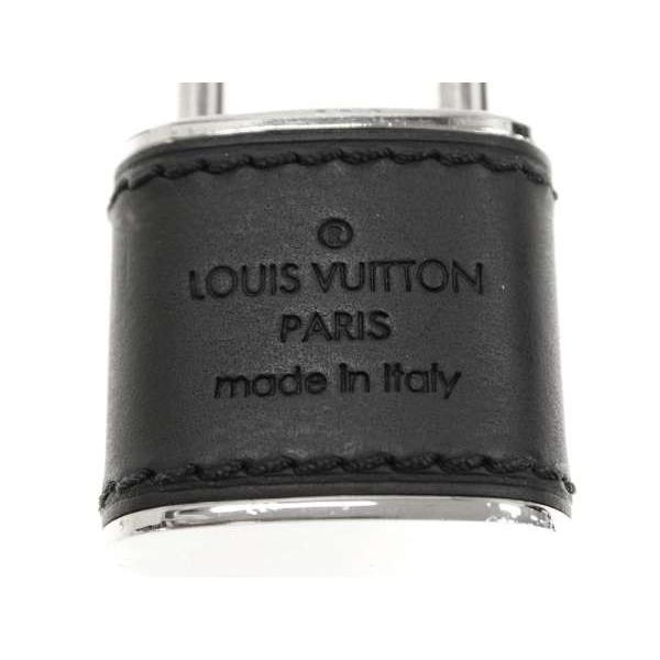 LOUIS VUITTON（ルイ・ヴィトン） キーホルダー トラベル カデナ
