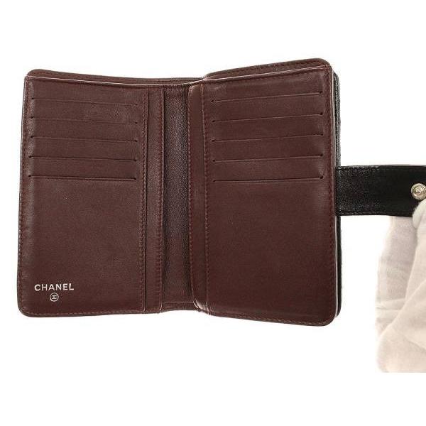 CHANEL（シャネル） 二つ折り財布 マトラッセ ココマーク ラムスキン