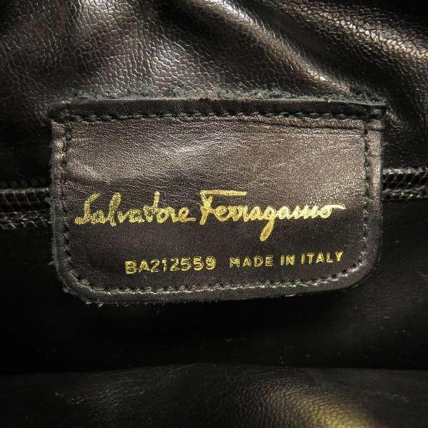 FERRAGAMO（フェラガモ） サルヴァトーレ ショルダーバッグ ヴァラ