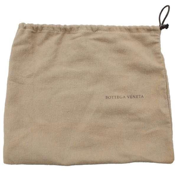 BOTTEGA VENETA（ボッテガ・ヴェネタ） ポーチ イントレチャート