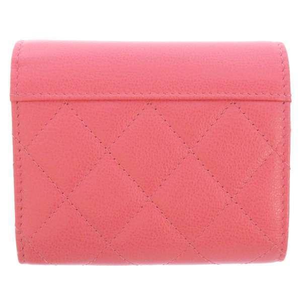 CHANEL（シャネル） 三つ折り財布 ココマーク マトラッセ キャビア