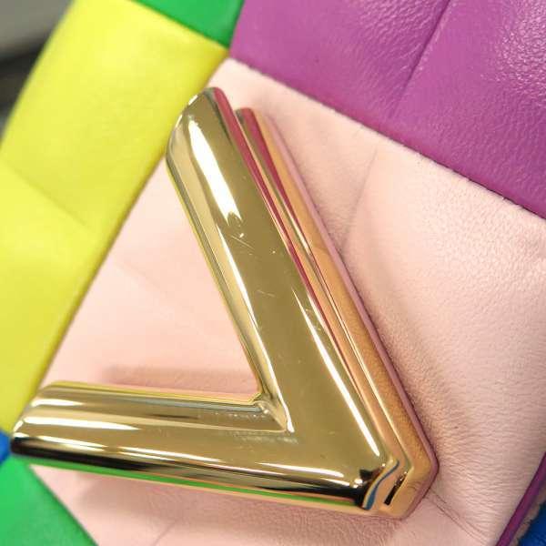 【美品】  Louis Vuitton / ルイヴィトン | M59588 / ポシェット ツイスト EW レザー フラップ ショルダーバッグ | マルチカラー | レディース LOUIS VUITTON（ルイ・ヴィトン） 【美品】 | M59588 / ポシェット