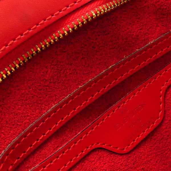 LOUIS VUITTON（ルイ・ヴィトン） ショルダーバッグ エピ サンジャック