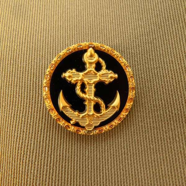 LOUIS VUITTON（ルイ・ヴィトン） トレンチコート ダブルブレステッド