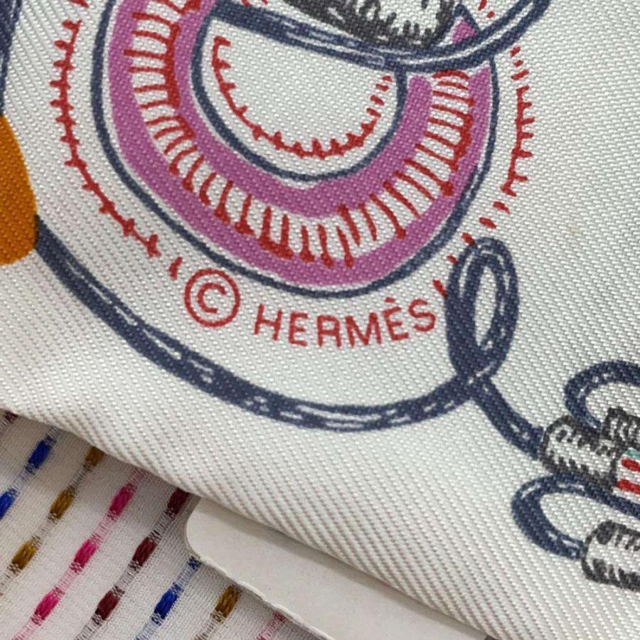 エルメス スカーフ ツイリー ポワンティエ シュバロスコープ 刺繍 