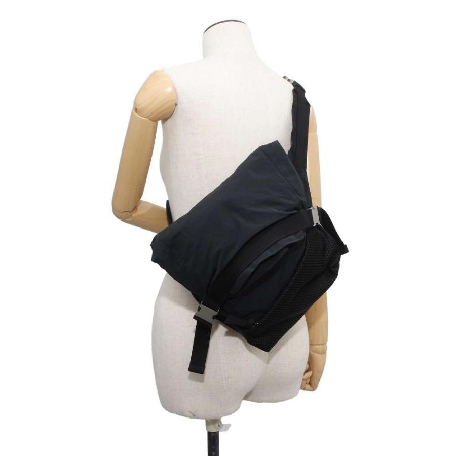 ボッテガヴェネタ ボディバッグ ペーパータッチナイロン 574353