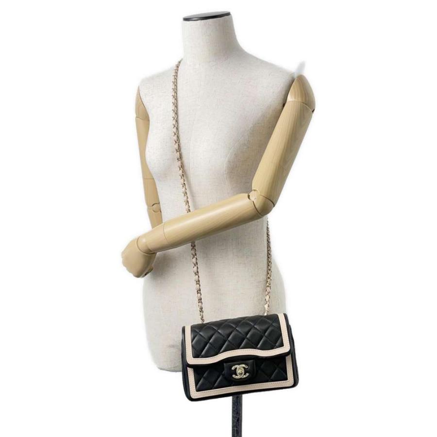 シャネル チェーンショルダーバッグ マトラッセ ココマーク ラムスキン