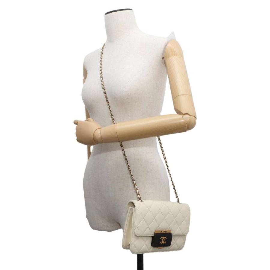 シャネル チェーンショルダーバッグ ビューティー ロック フラップ  
