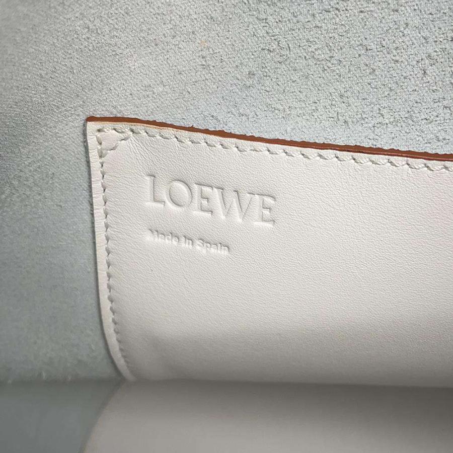 ロエベ ショルダーバッグ バルーン ミディアム 326.75AC30 LOEWE 