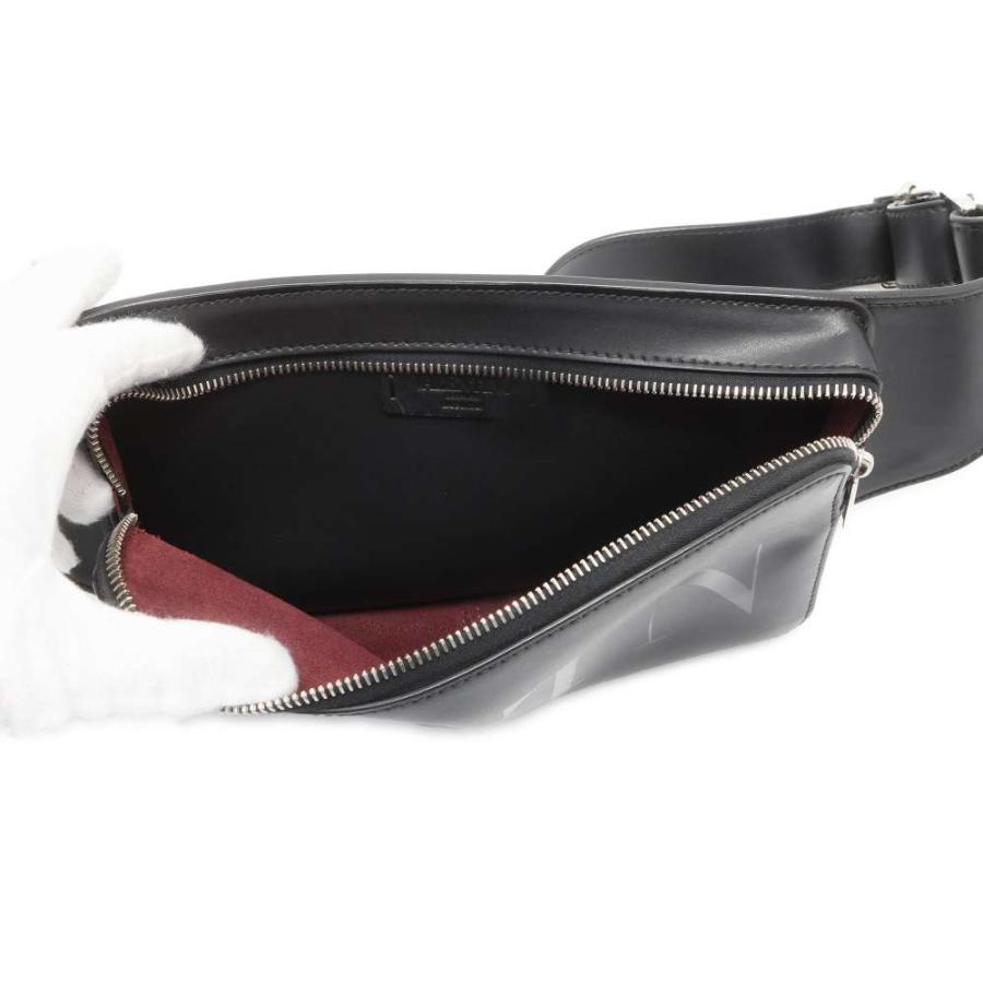 ヴァレンティノ・ガラヴァーニ ボディバッグ VLTNロゴ XY2B0719GUI0NO