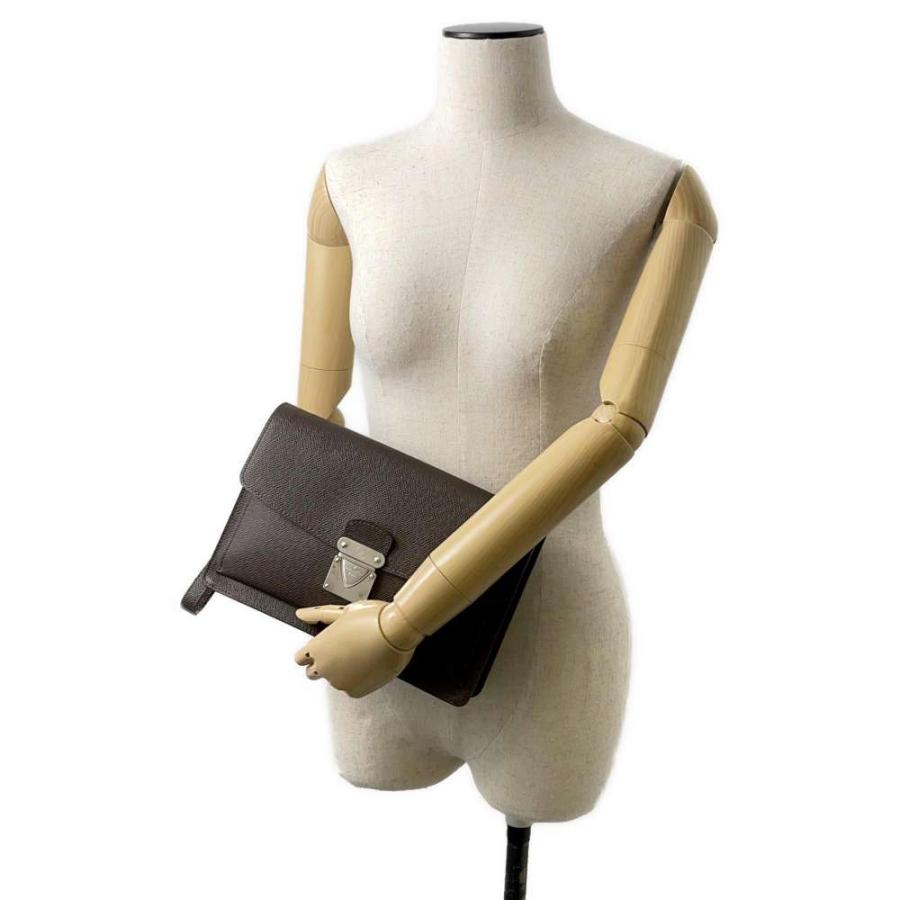 ルイヴィトン クラッチバッグ タイガ ベライア M32598 LOUIS VUITTON  