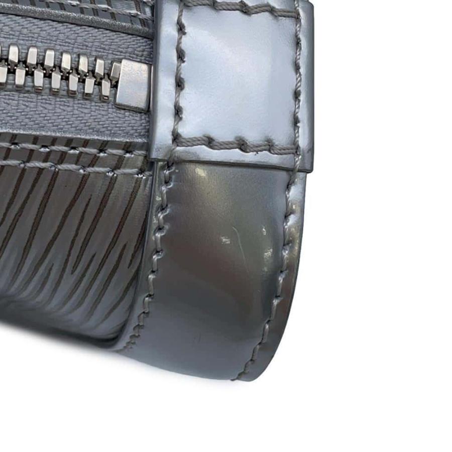 ルイヴィトン ハンドバッグ エピ アルマ ナノ M82682 LOUIS VUITTON