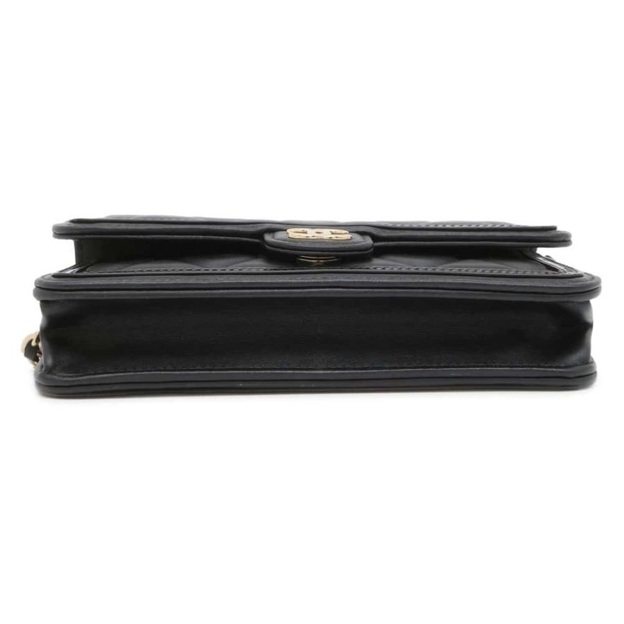 CHANEL♥マトラッセ✨ケース ♥黒✨鑑定済♥美品✨ラムスキン シャネル チェーンフォンケース マトラッセ ココマーク ラムスキン