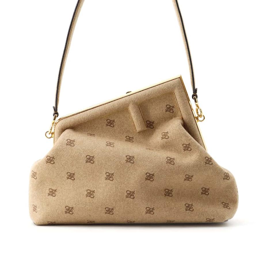 フェンディ ショルダーバッグ ファースト フランネル ミディアム  