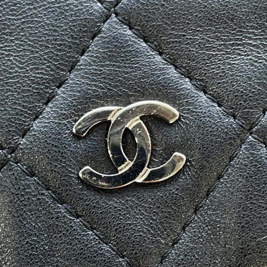 正規品 シャネル CHANEL ココマーク マトラッセ レザー クラッチバッグ CHANEL（シャネル） （未使用 展示品）シャネル CHANEL 19 ラウンド