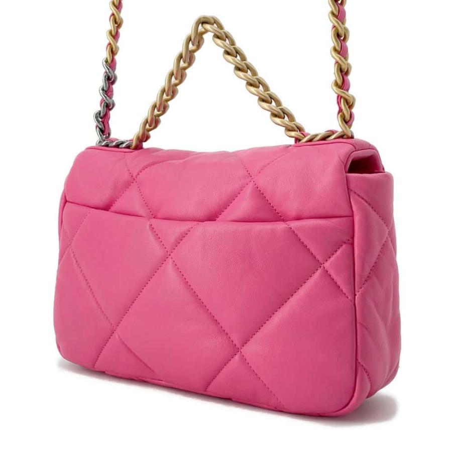 シャネル 19 ココマーク マトラッセ ラムスキン チェーンショルダーバッグ シャネル チェーンショルダーバッグ CHANEL19 ココマーク マトラッセ