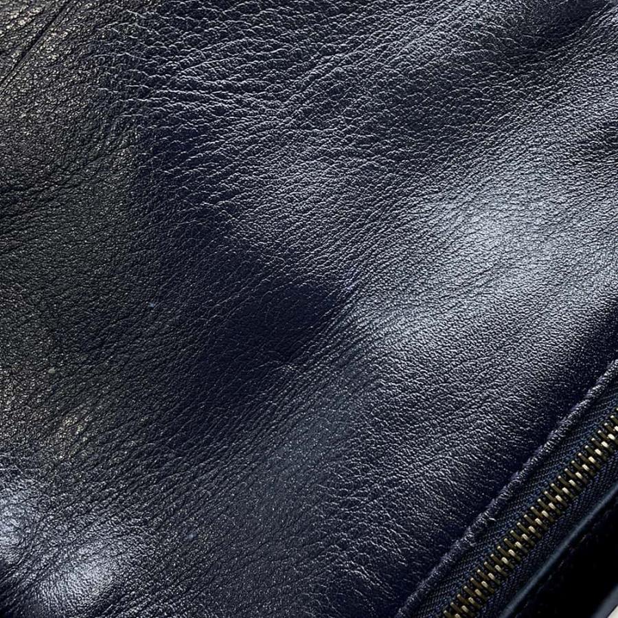 エムシーエム ショルダーバッグ ロゴ レザー MCM バッグ 白 【安心保証